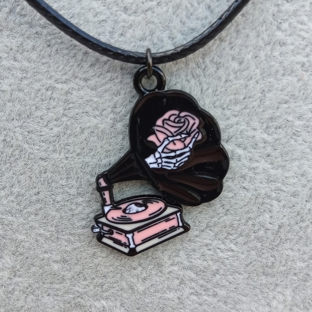 2/$10 Vintage Style Gramophone Pendant Necklace